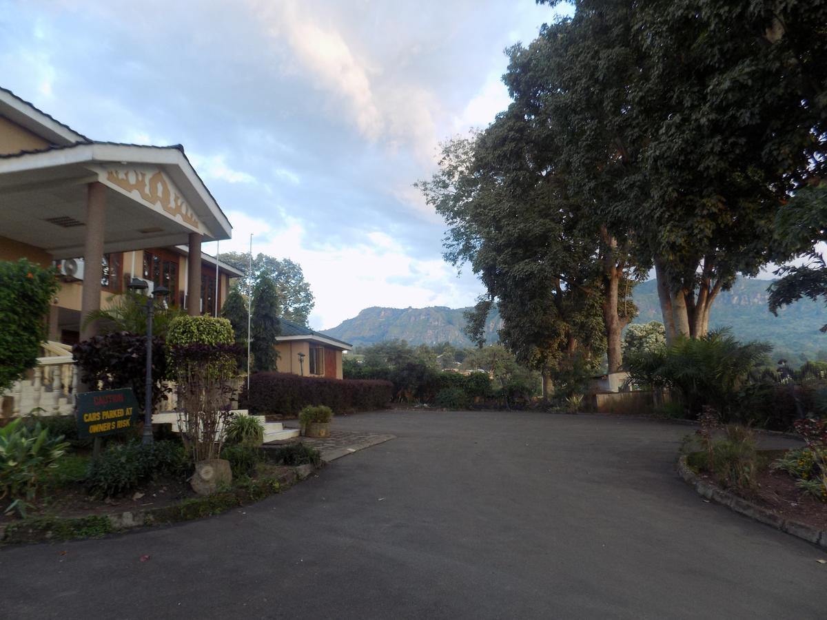 Kayegi Hotel Mbale Exteriér fotografie