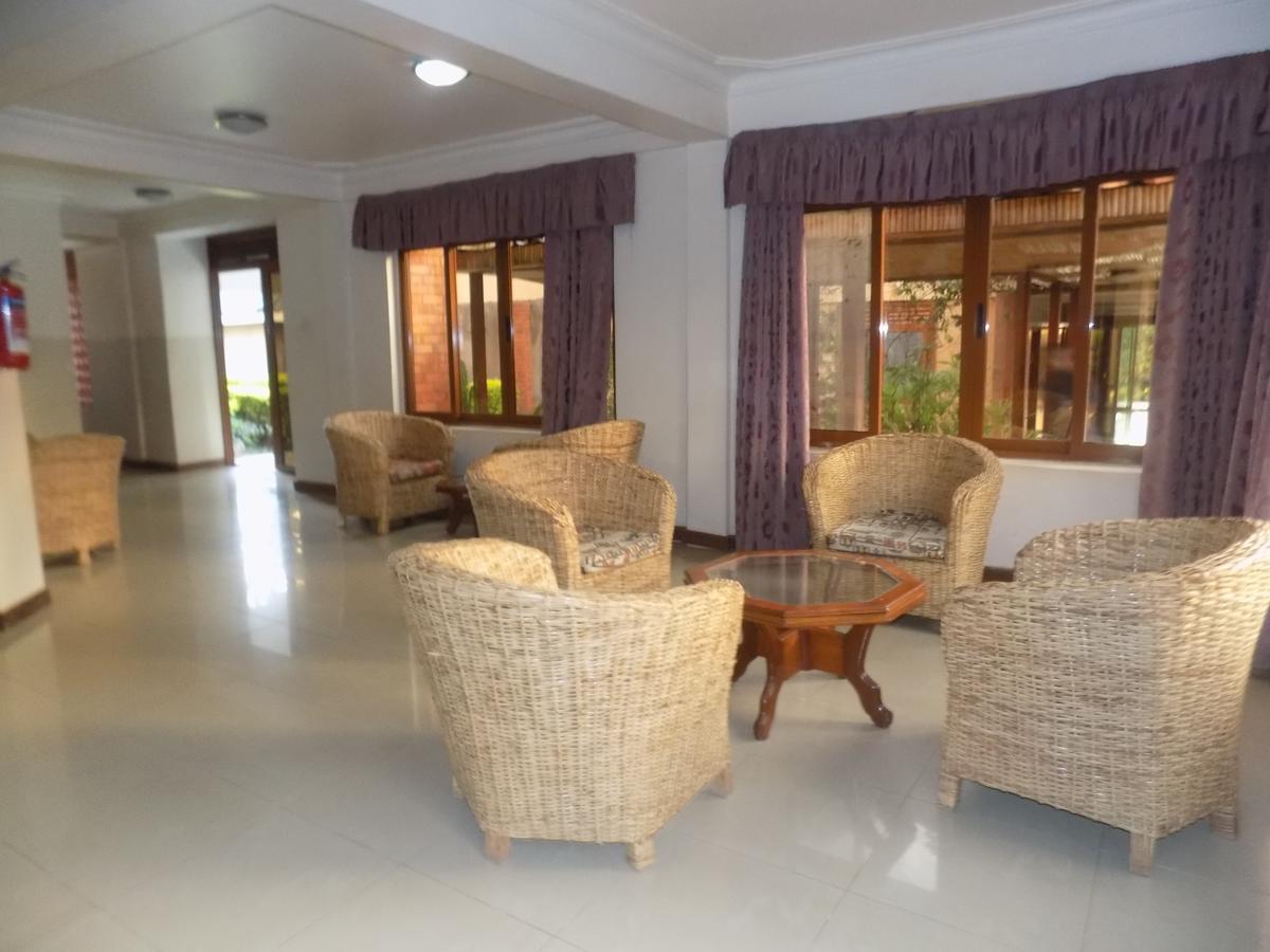 Kayegi Hotel Mbale Exteriér fotografie