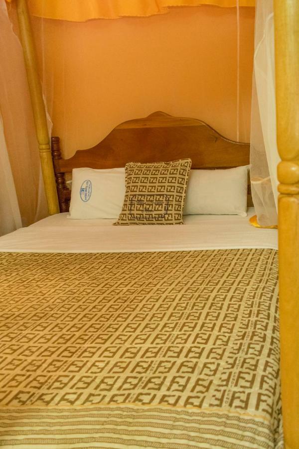 Kayegi Hotel Mbale Exteriér fotografie