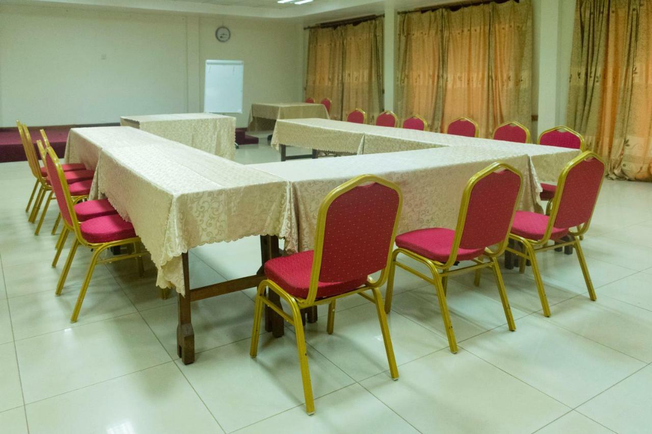 Kayegi Hotel Mbale Exteriér fotografie