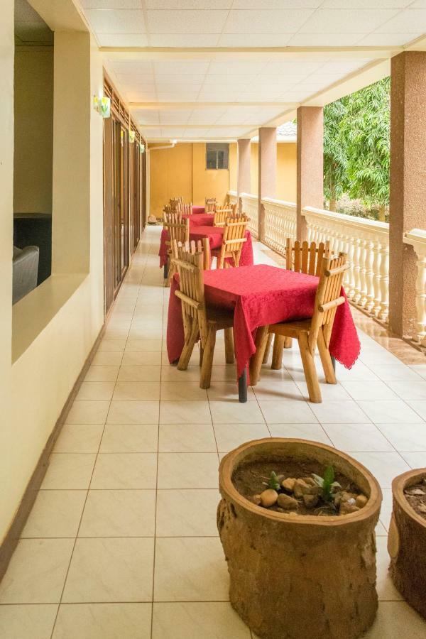 Kayegi Hotel Mbale Exteriér fotografie